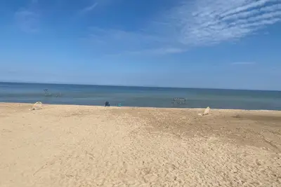 Image de Recently Updated Beachfront Cottage #5