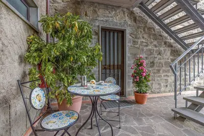 Image de Superbe maison Ă Macchino avec cuisine