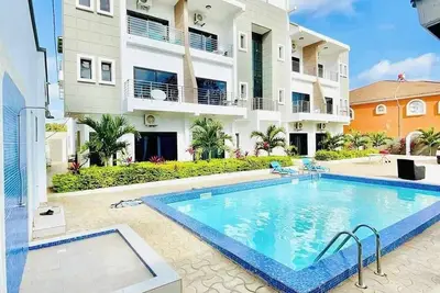 Image de Three story 3 bedroom 4 bath with Pool. 10 Minute Walk to the Beach. Sleeps 6.