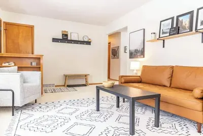 Image de A Cozy Updated 3 Bedroom Home!