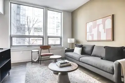 Image de Stylish East Cambridge 1br w/ W/D & Gym, nr Lechmere T, by Blueground