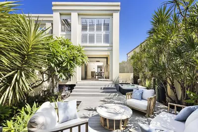 Image de The Beach House w/hot tub - 5 mins from beach!
