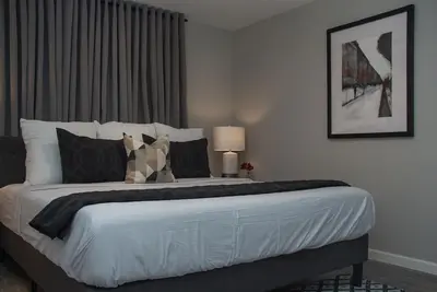 Image de Your Keys to Montrose! Sleeps 44/11br/11ba/9pa