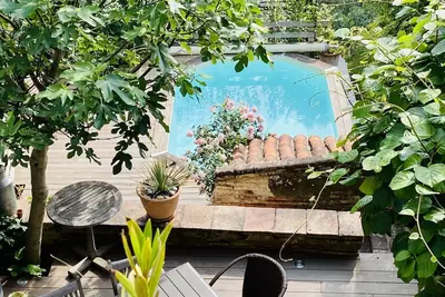 Image de Exceptionnel! Maison de ville atypique en hyper centre avec piscine et jardin