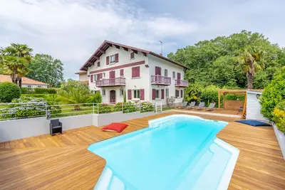 Image de L'hacienda / Ustaritz / Grande villa piscine