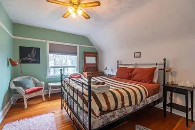 Image de 115 Charming Townhouse, Historic Hydrostone