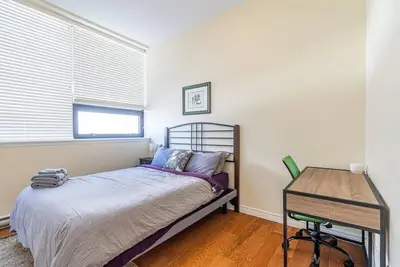 Image de Spacious Downtown Loft with Ac