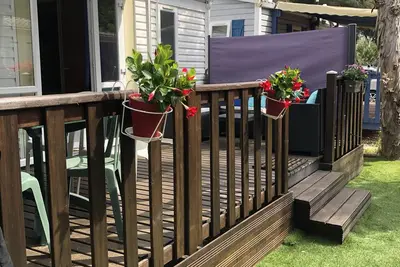 Image de Charmant Mobile Home dans un camping 4 étoiles  seulement 200 mètres de la plage