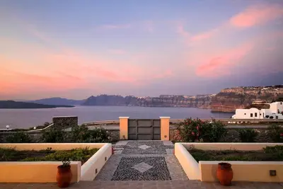 Image de Romantic Cycladic mansion with a Caldera view, private swimming pool & Jaccuzi