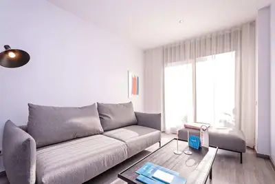Image de Sweett | Fira 204 - Deux Chambres Appartement, Couchages 5