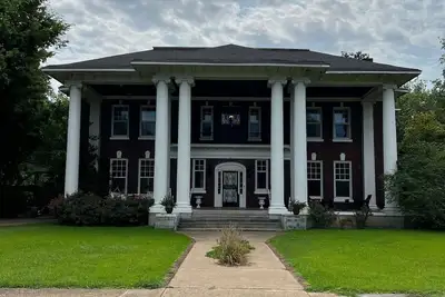 Image de The Governors Mansion in Clarksdale Mississippi. A Step Back in Time