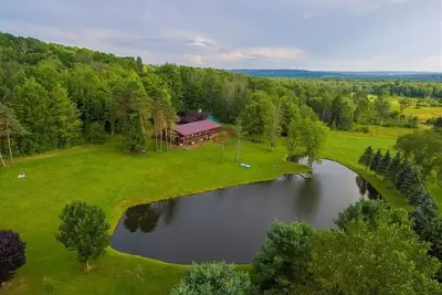 Image de Lazy Bear Cabin Pet Friendly-Handicap Accessible