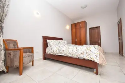 Image de A calm 3 Bhk with a nice sea view near Muhimbili