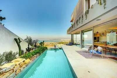 Image de Marseille on the Roc - 4 chambres, 8 couchages Vue Mer