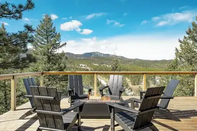 Image de Wonder Lodge | Views, Hot Tub, Luxe Mountain Stay