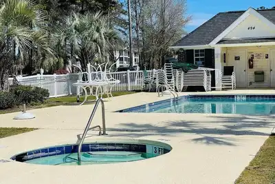 Image de River Oaks Golf & Tennis Resort