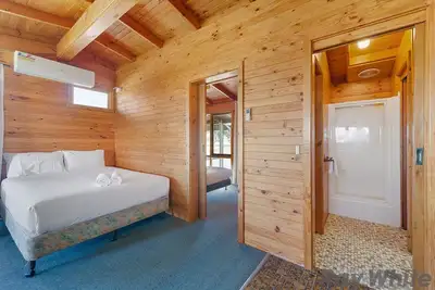 Image de Aaroona Resort  private cabins close to the shores of Lake Mulwala