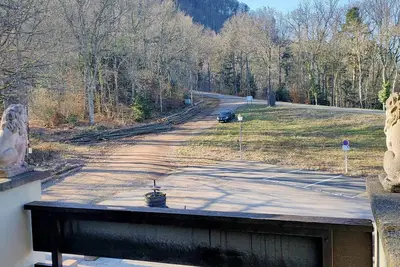 Image de At the foot of the Haut Koenigsbourg castle