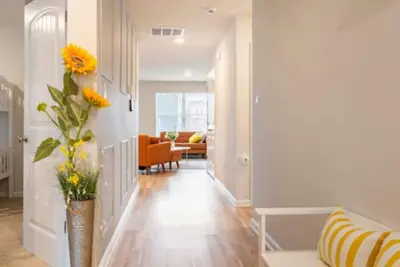 Image de Modern 4 bdr with King size bed Patio and Late Checkout!