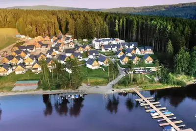 Image de Joli appartement pour 4 personnes avec bain Ă remous, Wifi, Tv, terrasse et parking