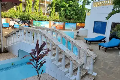 Image de 2 Bed House - Sleeps 3 - Pool - Garden - Parking