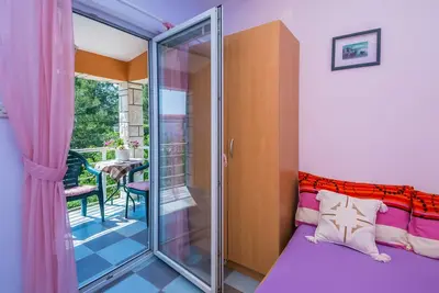 Image de Appartement de deux chambres avec la terrasse Vir (A-20233-a)