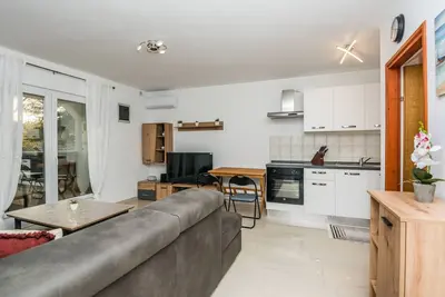 Image de Appartement d'une chambre avec la terrasse Vir (A-20799-a)