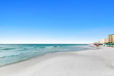 Image de Emerald Towers 306, Hosted by Scenic Stays!