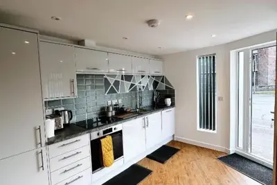2 Southwell Road - Luxurious City Centre Apartment
