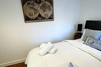 Image de 2 Southwell Road - Luxurious City Centre Apartment Two Bedroom