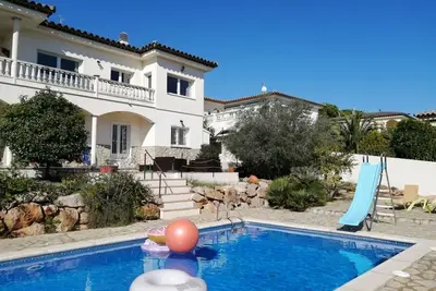 Image de Vacation home for 10 guests with 195m² in L'escala (170235)