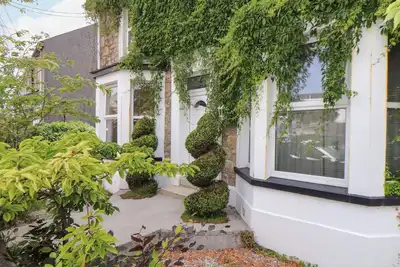 Hillcroft, family friendly, character holiday cottage in St Austell