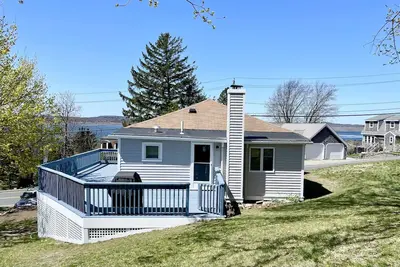 Image de Water views of Plum Island sound and access to private, sandy beach