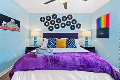 Image de Ada-Accessible Home Steps from Cleveland Clinic