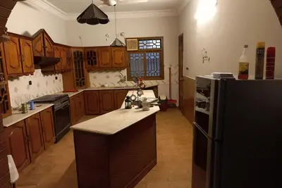 Image de 6 - 8 Guests 3 Bedrooms 3 Beds 4 Baths.