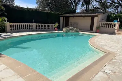 Image de Villa domaine des tuilières avec piscine et jacuzzi