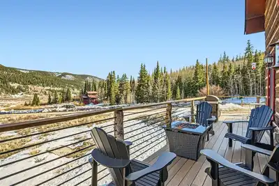 Image de Pet-Friendly Alma Retreat • Hot Tub, Fire Pit & Rv Parking