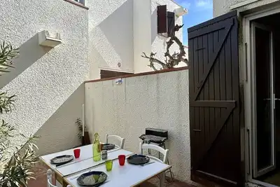 Image de Appartement dans un secteur calme proche de la plage 4mar3r4