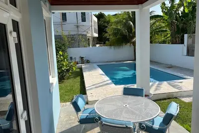 Image de Blue Diamond Luxury Estate, Your Tranquil Oasis in The Bahamas!