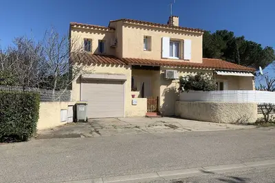Image de Villa 110 m² joliment rénovée avec spa