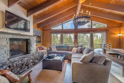 Image de Mahogany by AvantStay | Snowbird Cabin w/ Full Chamberlands Access!