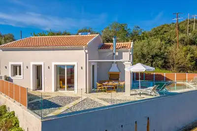 Image de Villa with modern amenities and unique views