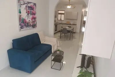 Image de Seaside Stylish and Spacious 2-Bedroom Apartment