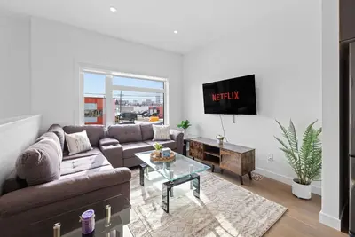 Image de •Luxury family Getaway king Bed, Ntfl, Prkg, Wi-Fi•