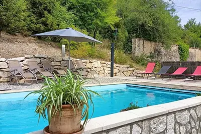 Image de Gîte de la Méouge domaine avec piscine et accès direct à la rivière de la Méouge