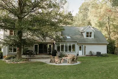 Image de This house is a 4 bedroom(s), 3 bathrooms, located in Paradise, Pa.