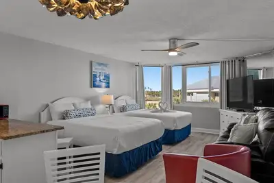 Image de Top of The Gulf 306  | 0 Bed, 1 Bath