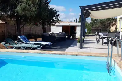 Image de Maison neuve tout confort avec piscine en Provence