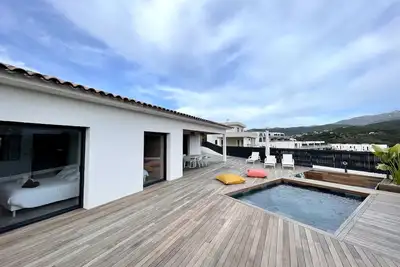 Image de Villa avec piscine privée