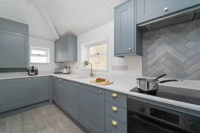 Image de The Lost Lobster – Sleeps 4 – Central St Ives – On-Site Parking for One Car